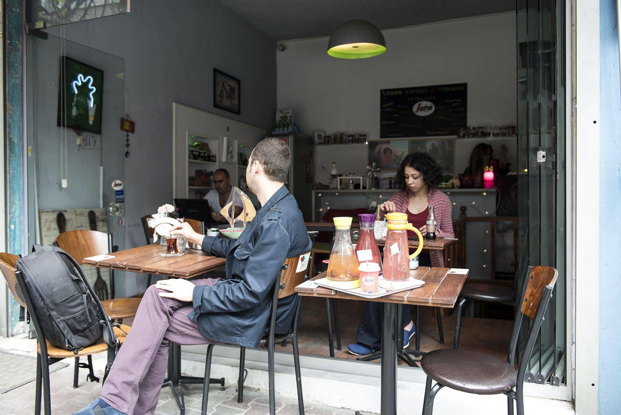 Cheers Midtown Hostel Stambuł Zewnętrze zdjęcie